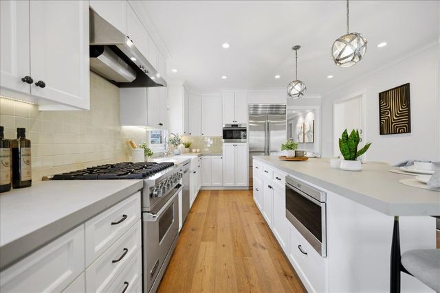 269 Fulton Street, Redwood City, CA 94062