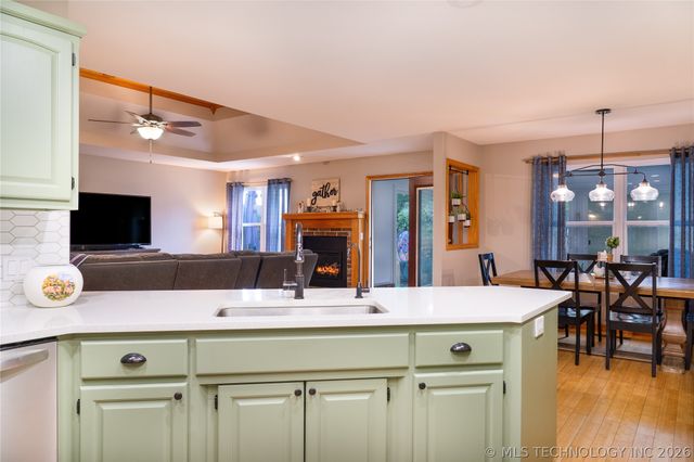 8947 N 133rd East Avenue, Owasso, OK 74055