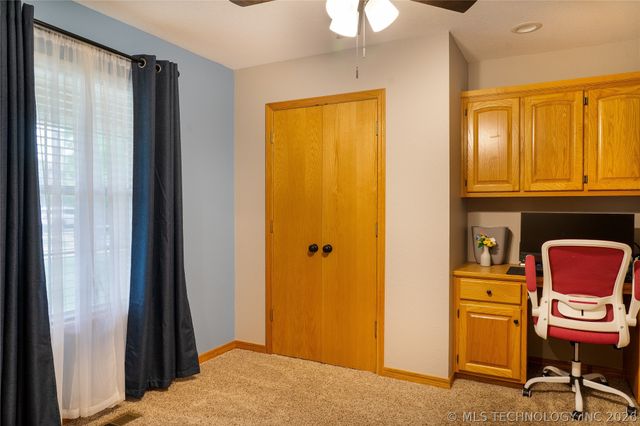 8947 N 133rd East Avenue, Owasso, OK 74055