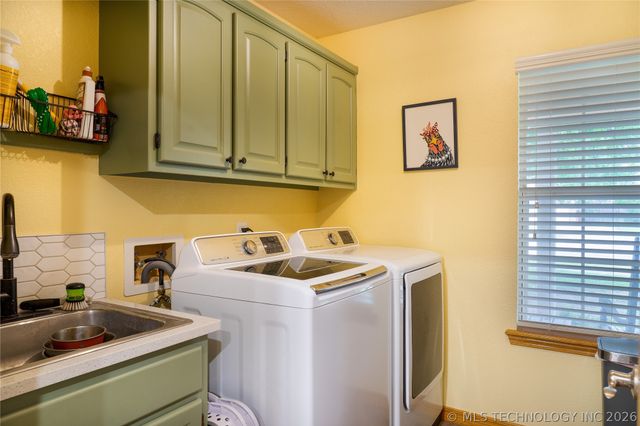 8947 N 133rd East Avenue, Owasso, OK 74055