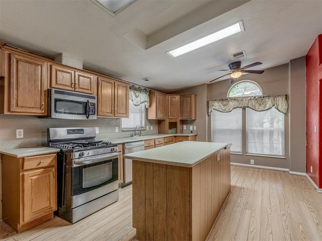 11714 Elora Circle, Blanchard, OK 73010