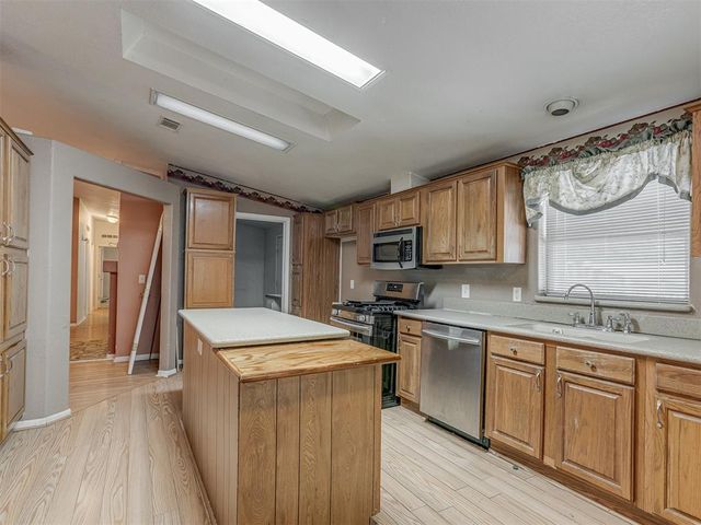 11714 Elora Circle, Blanchard, OK 73010