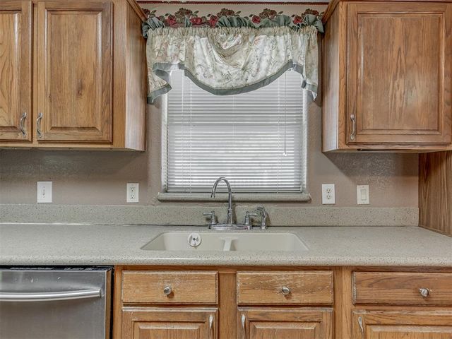 11714 Elora Circle, Blanchard, OK 73010