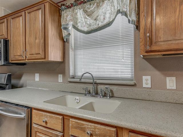 11714 Elora Circle, Blanchard, OK 73010