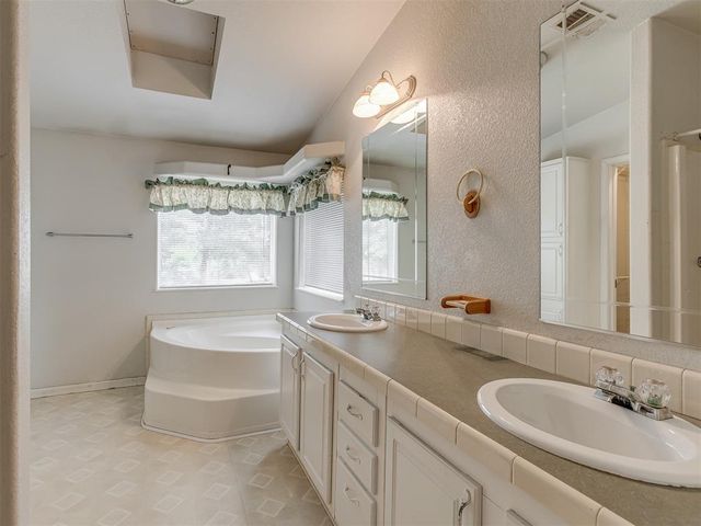 11714 Elora Circle, Blanchard, OK 73010