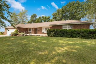 630 NW OO Highway, Centerview, MO 64019