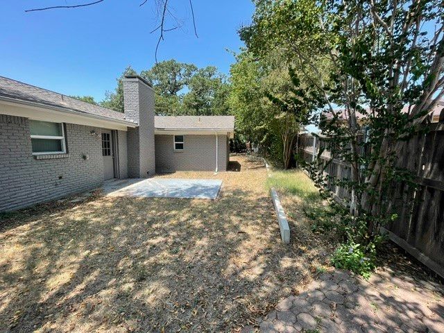 2232 Shady Brook Drive, Bedford, TX 76021