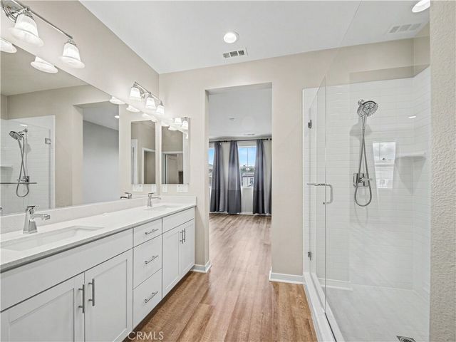 135 Farmhouse Drive 3, Simi Valley, CA 93065