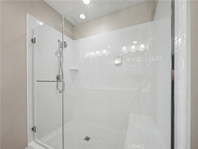 135 Farmhouse Drive 3, Simi Valley, CA 93065