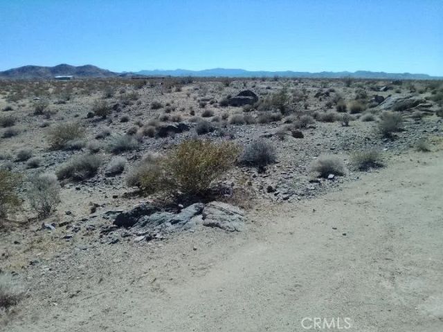60718 Summers, Landers, CA 92285