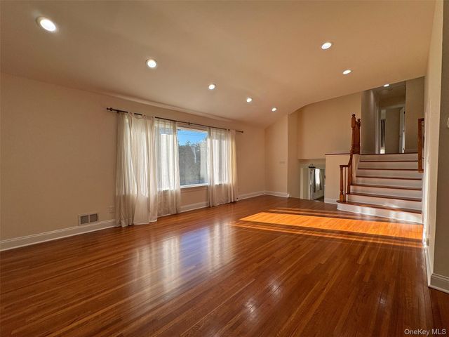 11 Country Ridge Drive, Rye Brook, NY 10573