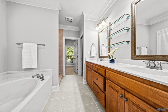 6 America Holly Circle SW, Huntsville, AL 35824