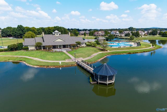 6 America Holly Circle SW, Huntsville, AL 35824