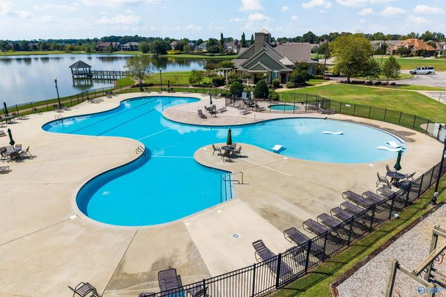 6 America Holly Circle SW, Huntsville, AL 35824