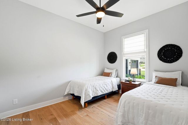 203 Locust Park Pl, Louisville, KY 40245