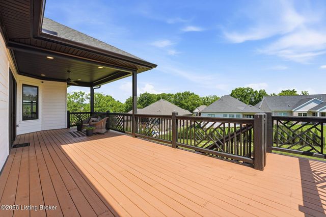 203 Locust Park Pl, Louisville, KY 40245