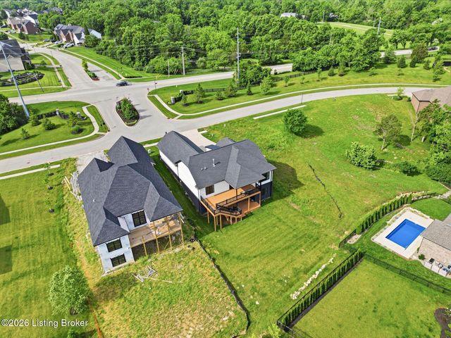 203 Locust Park Pl, Louisville, KY 40245