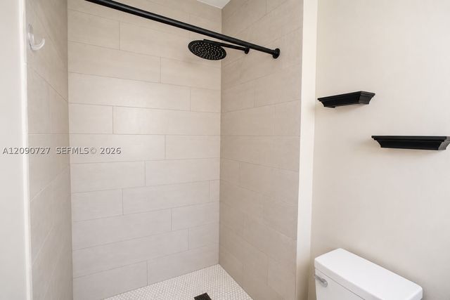500 East Dr, North Miami Beach, FL 33162
