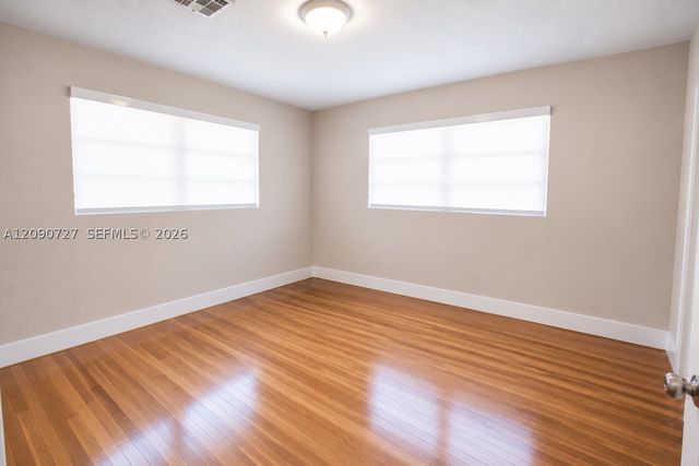 500 East Dr, North Miami Beach, FL 33162