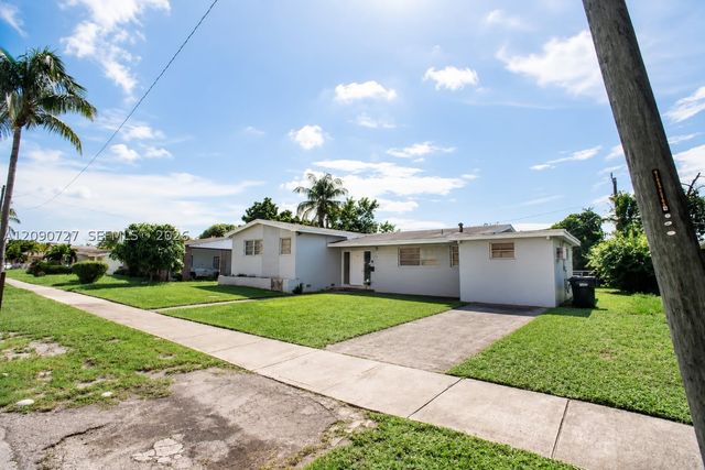 500 East Dr, North Miami Beach, FL 33162