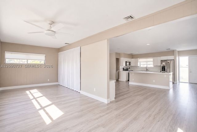 500 East Dr, North Miami Beach, FL 33162