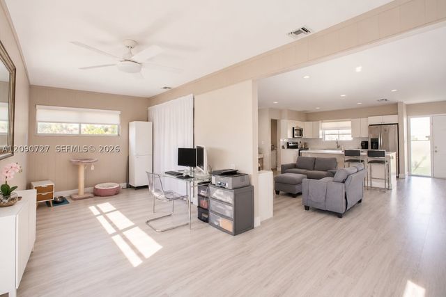 500 East Dr, North Miami Beach, FL 33162