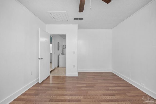 5229 Compass Ct, Pace, FL 32571