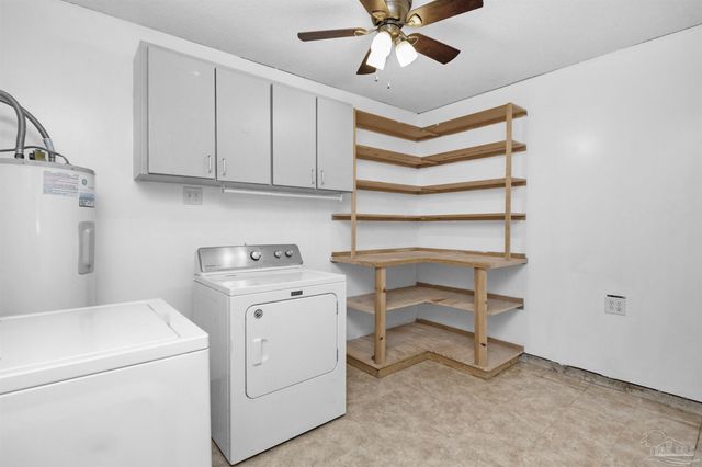 5229 Compass Ct, Pace, FL 32571