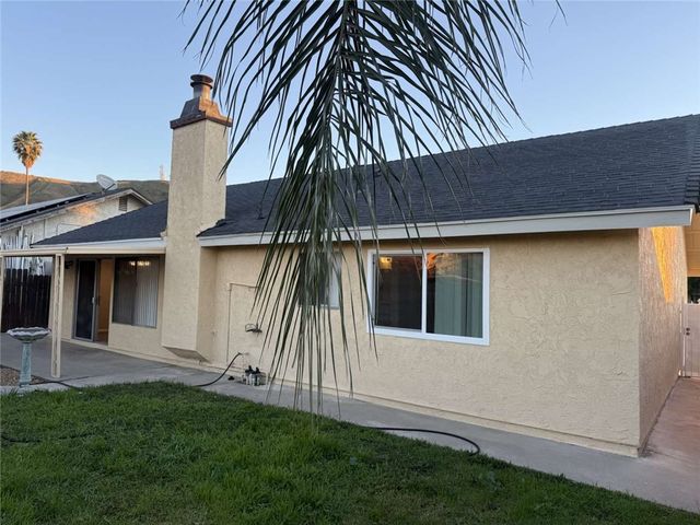 3270 Edgemont Court, San Bernardino, CA 92405