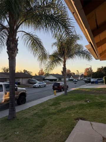 3270 Edgemont Court, San Bernardino, CA 92405