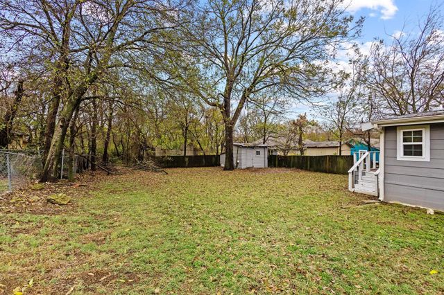 512 S Lamar Avenue, Denison, TX 75021