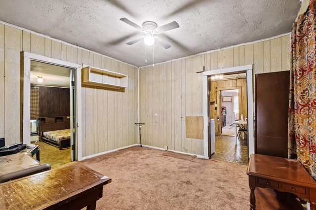 512 S Lamar Avenue, Denison, TX 75021