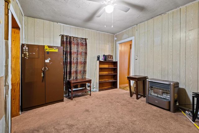 512 S Lamar Avenue, Denison, TX 75021