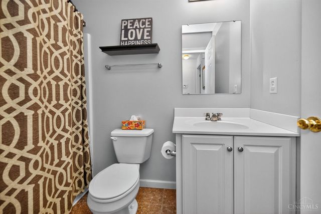 9 Woodsong Court, Pierce Twp, OH 45102