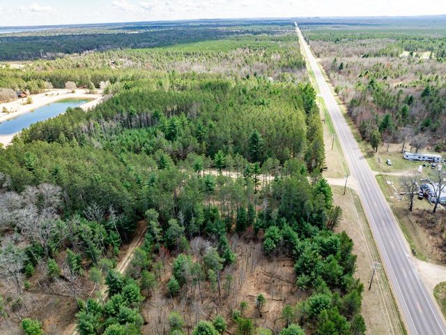 W6090 N Lake Drive, New Lisbon, WI 53950