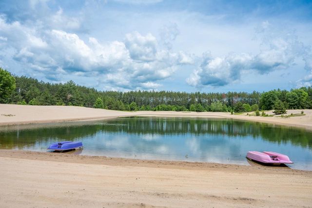 W6090 N Lake Drive, New Lisbon, WI 53950
