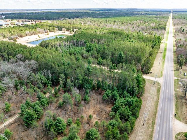 W6090 N Lake Drive, New Lisbon, WI 53950