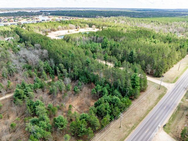 W6090 N Lake Drive, New Lisbon, WI 53950