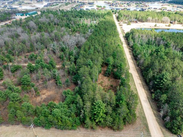 W6090 N Lake Drive, New Lisbon, WI 53950
