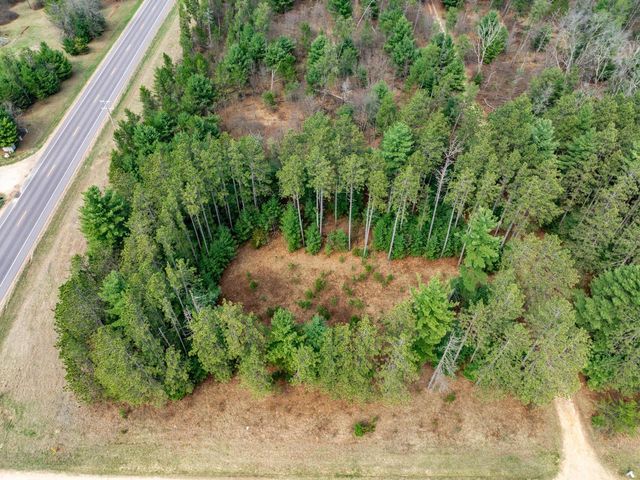 W6090 N Lake Drive, New Lisbon, WI 53950