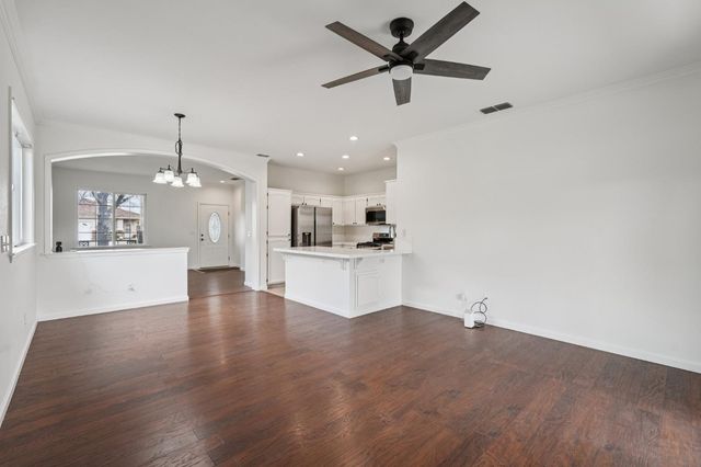 7775 Dersingham Dr, Sacramento, CA 95829