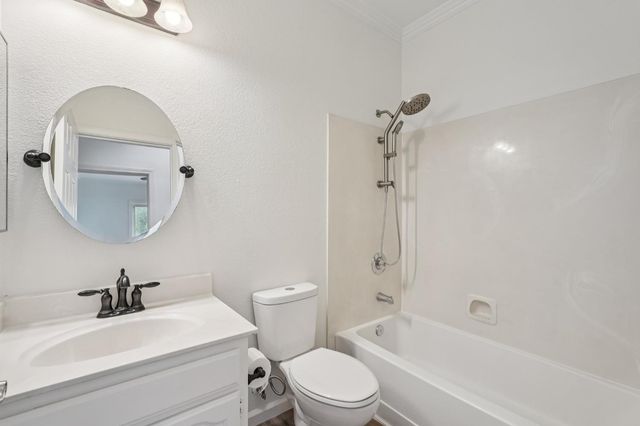 7775 Dersingham Dr, Sacramento, CA 95829