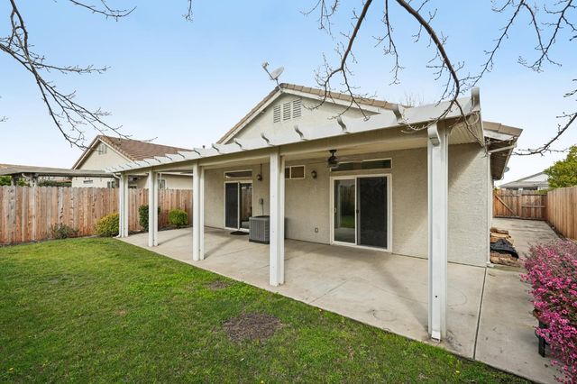 7775 Dersingham Dr, Sacramento, CA 95829