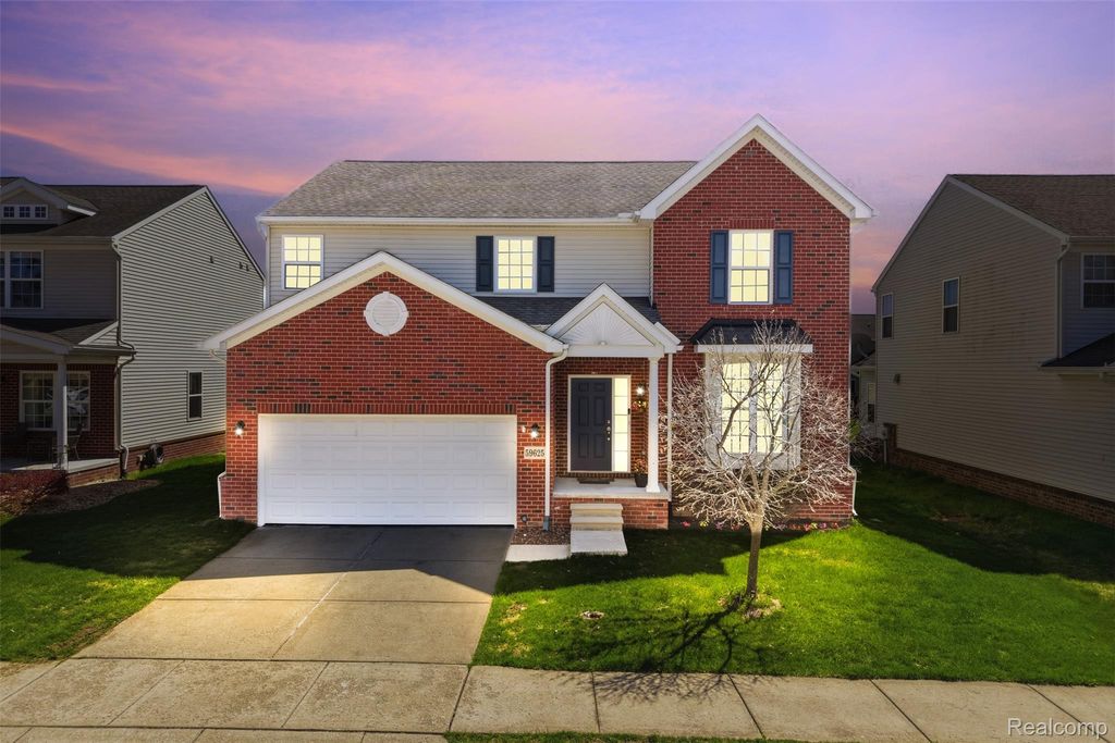 59625 Twin Pines Drive, Lyon Charter Township, MI 48165