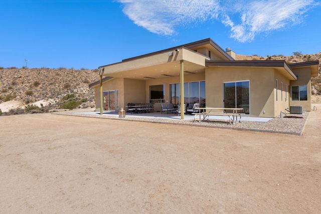 7852 Pinon Drive, Yucca Valley, CA 92284