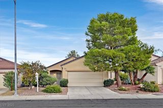 2090 Desert Woods Drive, Henderson, NV 89012