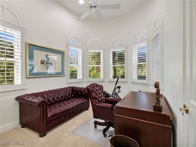 2984 Saint Barnabas CT, Naples, FL 34105