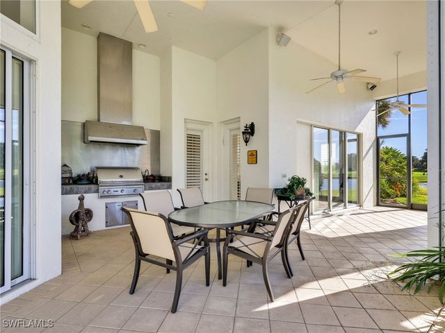 2984 Saint Barnabas CT, Naples, FL 34105