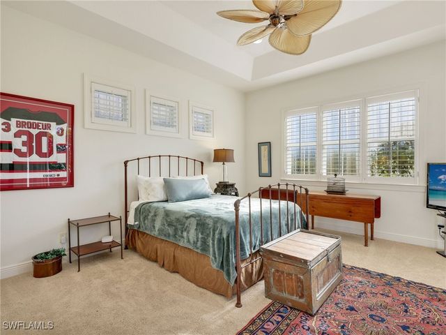 2984 Saint Barnabas CT, Naples, FL 34105