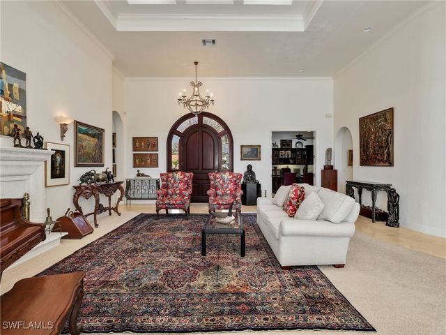 2984 Saint Barnabas CT, Naples, FL 34105